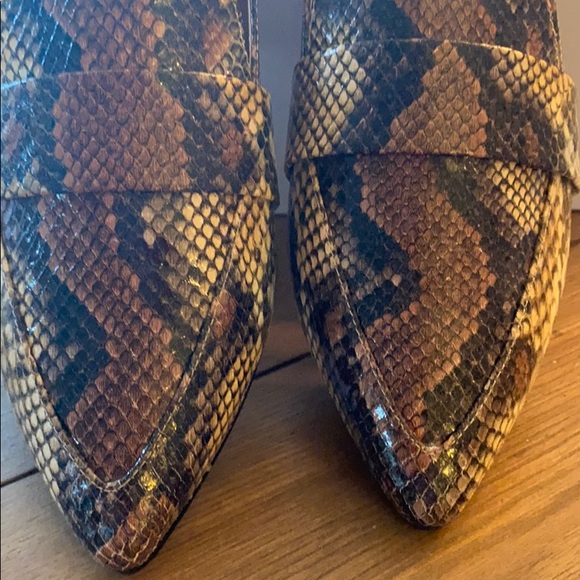 SOLD. Report Brand Snakeskin flat/loafers NWT and box - Picture 3 of 8